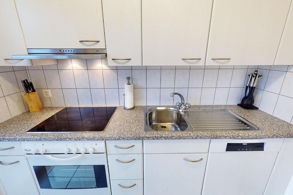 Bright 1 Bedroom Flat In The City Centre ซูริก ภายนอก รูปภาพ