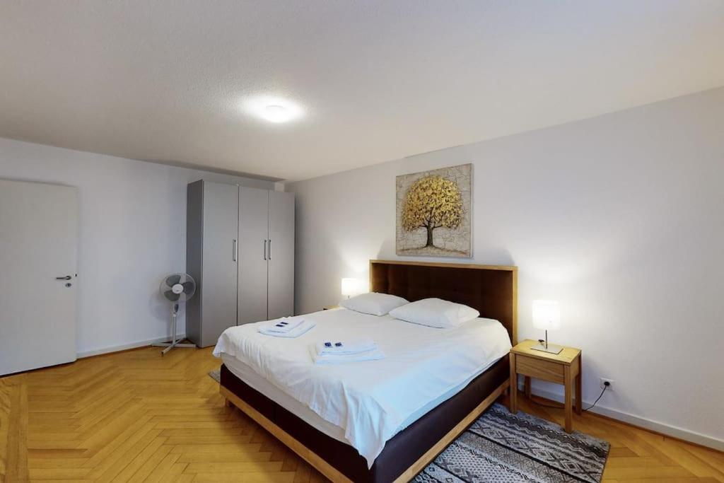 Bright 1 Bedroom Flat In The City Centre ซูริก ภายนอก รูปภาพ